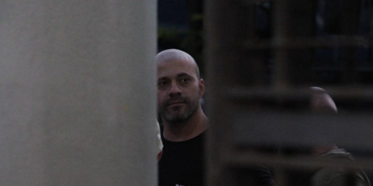 Daniel Silveira ainda enfrentará processos na Câmara, no STF e no PSL; saiba o que acontece a partir de agora