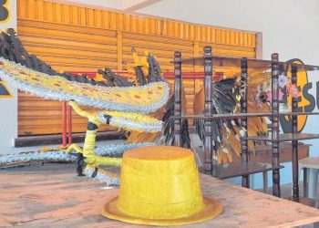 Galpão da Esurd está parado; em anos anteriores, neste período, estaria em plena atividade (Foto: Wandemberg Belém)