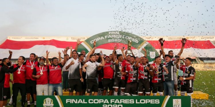 Ferroviário é campeão da Copa Fares Lopes ao vencer Icasa no Domingão