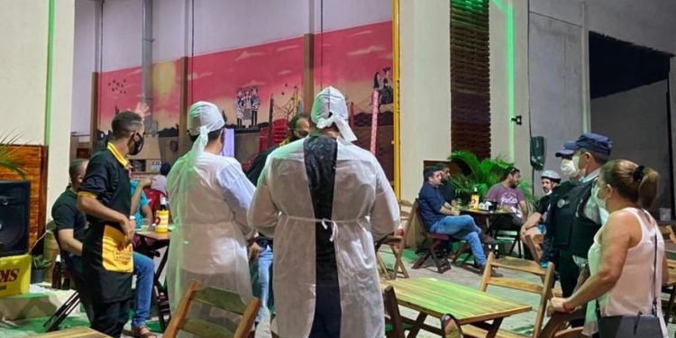 Vigilância Sanitária interdita 22 estabelecimentos em Juazeiro do Norte e Barbalha