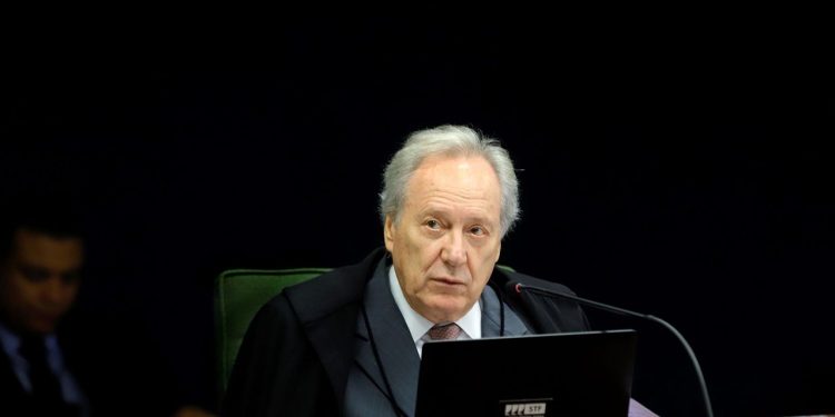 Lewandowski pede gastos com cloroquina e autoriza acesso a e-mail em investigação contra Pazuello