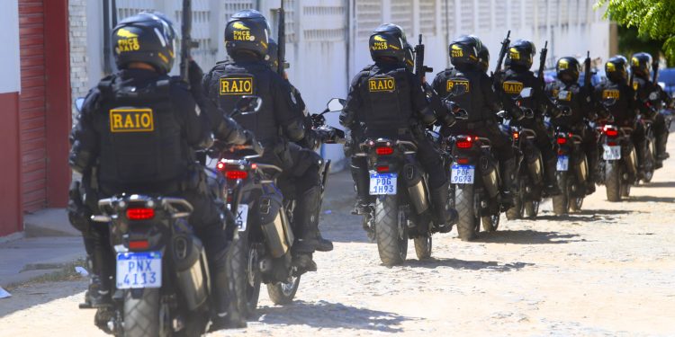 Camilo Santana anuncia conjunto de ações para reforçar a segurança pública