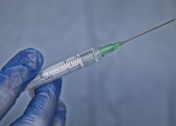 China prende mais de 80 suspeitos de vender vacinas falsas contra Covid-19