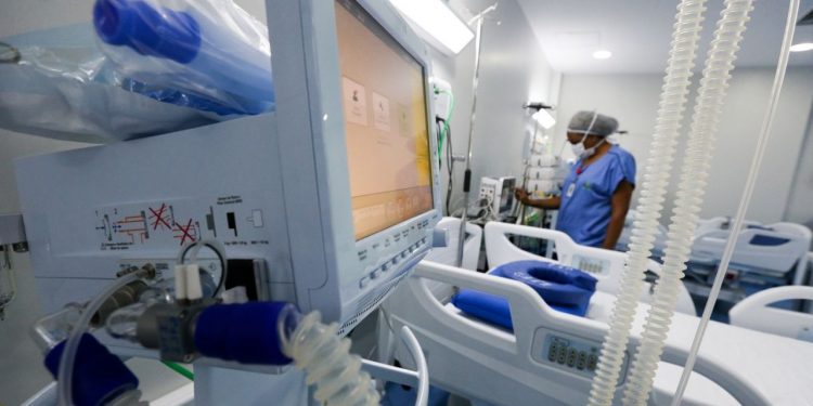 Leito de UTI custa R$ 80 mil por mês; veja o que é preciso para ter uma unidade Covid-19 no Ceará