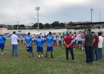 Atletas denunciam Barbalha por atraso de salários, maus-tratos e falsificação de documentos