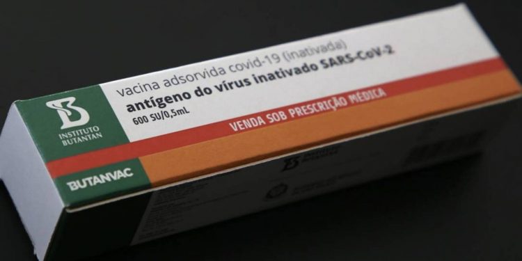 Butantan cria vacina contra Covid-19 e pedirá início de testes à Anvisa hoje