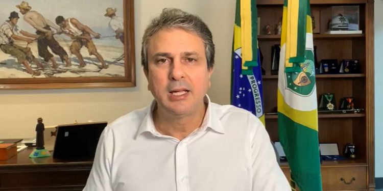 Camilo sobre fake news: “É mentira que vão fechar supermercados, postos de combustível e acabar com delivery”