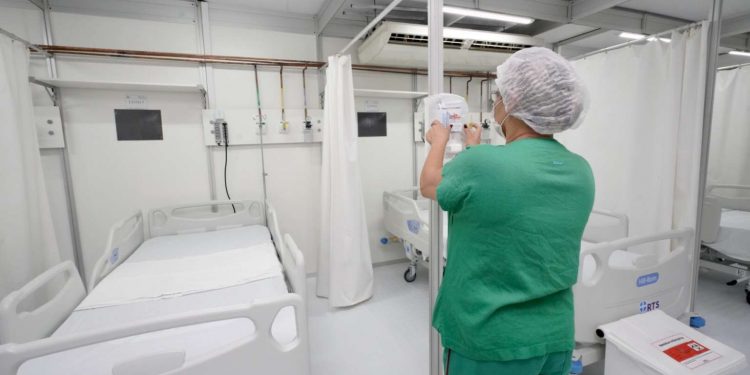 Governador Camilo Santana entrega mais 70 novos leitos para Covid