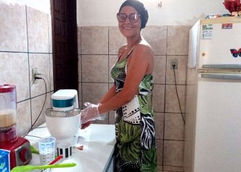 Cantora de forró ficou conhecida no Nordeste por passagem na banda Noda de Caju (Foto: Arquivo Pessoal)