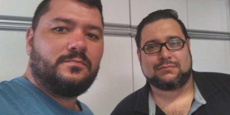 Comerciante descobre que irmão perdido há 30 anos é seu funcionário