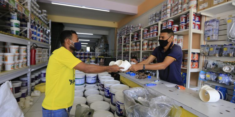 Após pedido do Governo do Ceará, Comitê adia pagamento de ICMS de empresas do Simples Nacional