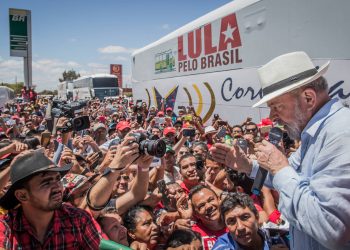 O ex-presidente Lula em Marcolândia (PI), durante caravana petista em 2017 (Foto: Bruno Santos/Folhapress)