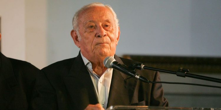 Adauto Bezerra, ex-governador do Ceará, morre aos 94 anos
