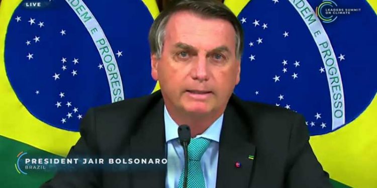 Cúpula do clima: Bolsonaro mente, omite fatos e manipula dados em discurso