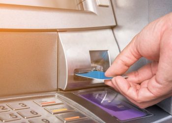 Saiba como ter acesso aos recursos bancários de um parente internado