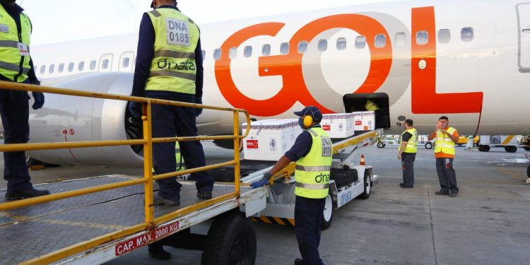 Ceará recebe o maior lote de vacinas contra Covid-19: 371 mil doses