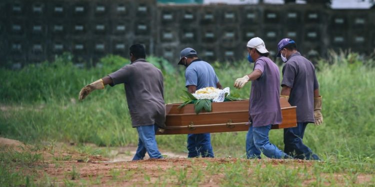 Ceará registra 119 óbitos por Covid nesta quinta-feira; 14 ocorreram nas últimas 24 horas