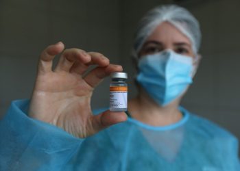 Quase 16 mil cearenses não voltaram para tomar 2ª dose de vacina contra Covid-19