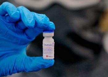 União Química apresenta primeiro lote da vacina Sputinik V fabricada no Brasil (Foto: União Química/Divulgação)