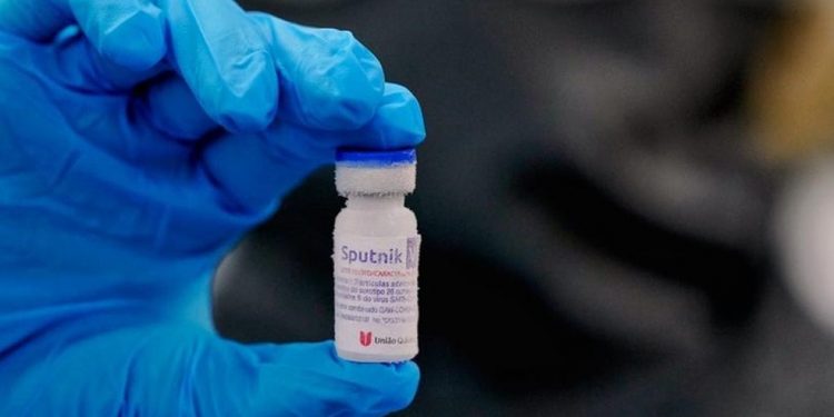 Corrida pela vacina: Ceará entra com ação no STF para que Governo Federal autorize aplicação da vacina Sputinik V