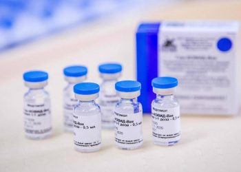 Frascos com a vacina russa Sputnik V contra a Covid-19 (Foto: Zoltan Balogh/AFP)