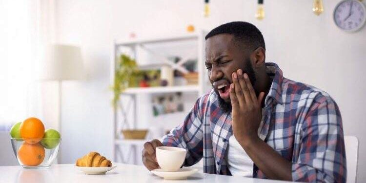 6 maneiras de aliviar a sensibilidade nos dentes