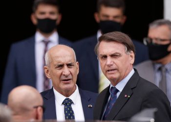O presidente Jair Bolsonaro e o ministro Luiz Eduardo Ramos (Casa Civil) no Palácio do Itamaraty (Foto: Pedro Ladeira/Folhapress)