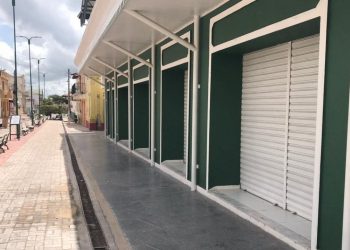 Atividade do comércio não essencial está vetada até o próximo domingo (25) (Foto: Paulo Sérgio)