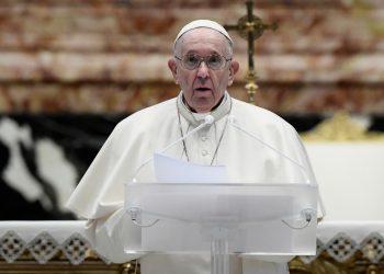 Na mensagem de Páscoa, Papa Francisco pede que vacinas contra Covid-19 sejam distribuídas a países pobres
