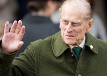 Príncipe Philip morre aos 99 anos