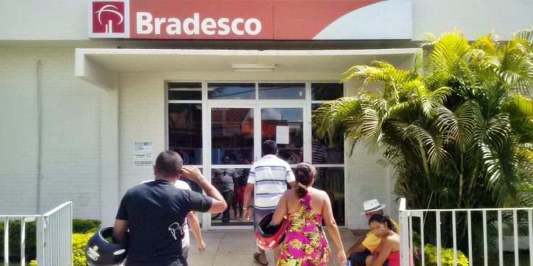 Agência bancária em Várzea Alegre sofre tentativa de furto na madrugada deste sábado (29)