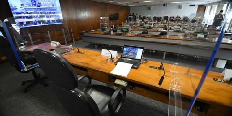 CPI vai convocar dez governadores; Queiroga e Pazuello voltam; veja lista