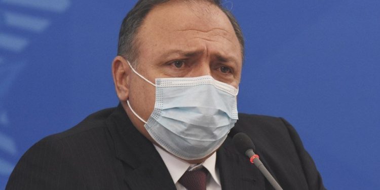 AGU aciona STF para Pazuello poder ficar calado em depoimento à CPI da Covid