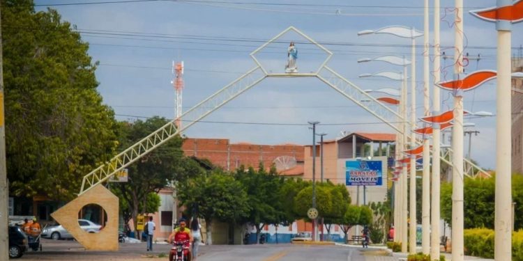 Mauriti impõe multa de até R$ 75 mil para quem descumprir decreto de lockdown