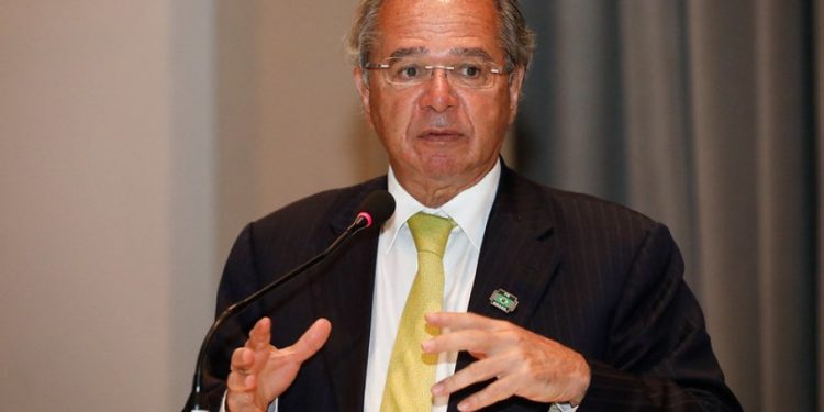 PT ganhou 4 eleições “merecidamente” porque ajudou os mais pobres, diz Guedes