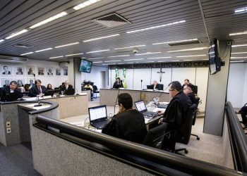 Cidades do interiores vivem instabilidade política com os processos eleitorais (Foto: Thiago Gadelha)