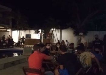 O decreto estadual vigente ampliou o horário de shoppings e restaurantes em todos os municípios do Estado, menos nos que integram a região do Cariri, porque o número de casos confirmados de Covid-19 segue alto (Foto: Reprodução/Amaju)