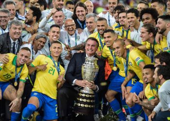 Presidente Jair Bolsonaro na 	
final da Copa América 2019 (Foto: Carl de Souza/AFP)