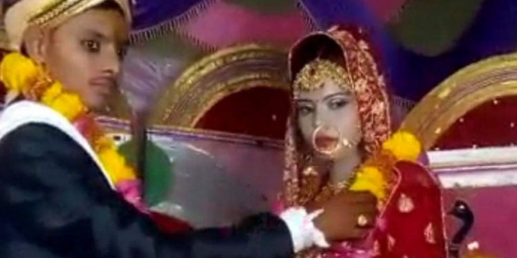 Noiva morre durante cerimônia e noivo acaba se casando com irmã dela