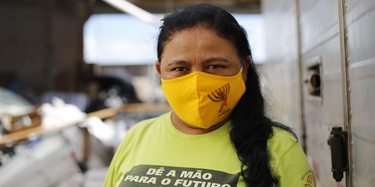 Governo do Ceará inicia pagamento do Programa Auxílio Catador 2021