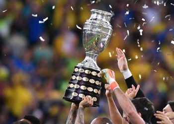 Taça da Copa América, conquistada pelo Brasil em 2019 (Foto: Pedro Vilela/Getty Images)