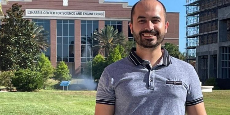 Egresso da UFCA, cratense conta experiência de estudar secas, na Flórida