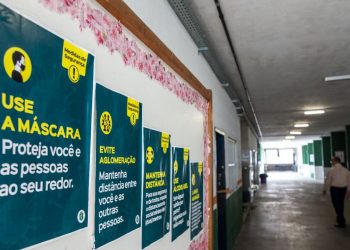 Os planos, em geral, retratam o que foi feito na estrutura dos prédios escolares e o que precisa ser executado para garantir a logística de retorno (Foto: Thiago Gadelha)