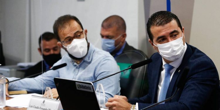 Os irmãos Luis Ricardo Miranda e Luis Miranda participam ds CPI da Covid (Foto: Pablo Jacob/Agência O Globo)