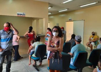 Atendimento na nova unidade de atendimento a pacientes com Covid-19 em Icó (Foto: Wandenberg Belém)