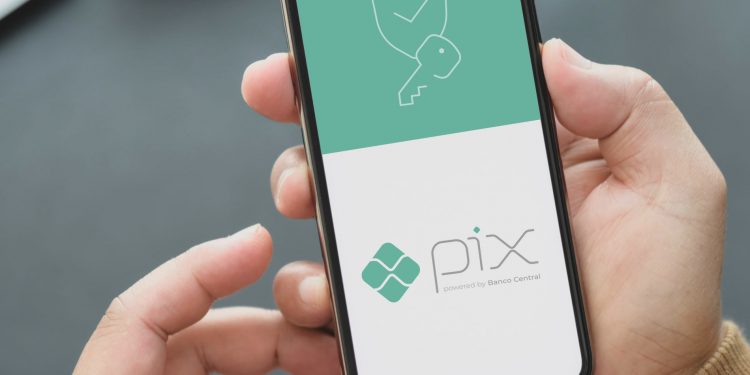 Novo golpe do Pix: mensagem no WhatsApp alerta sobre fraude