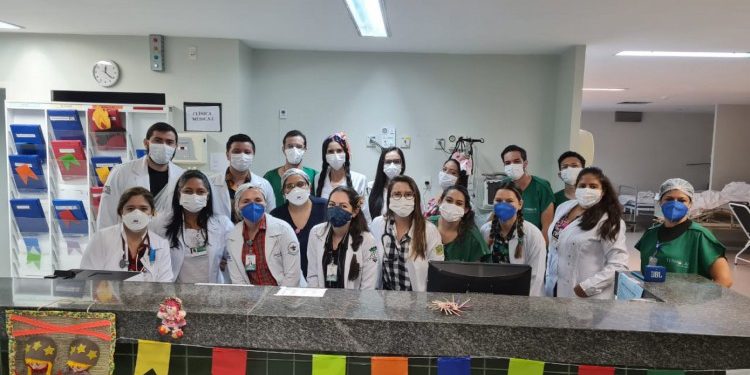 Profissionais do Hospital Regional do Cariri realizam “arraiá” para pacientes e colegas