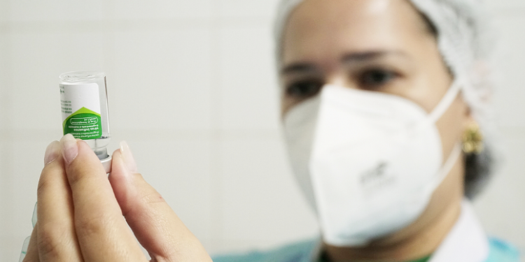 Vacinação contra a gripe entra na terceira fase nesta quarta (9); veja quem pode se imunizar