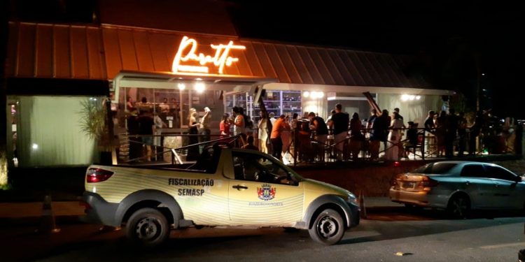 Juazeiro do Norte interdita pelo menos cinco estabelecimentos por descumprir decreto