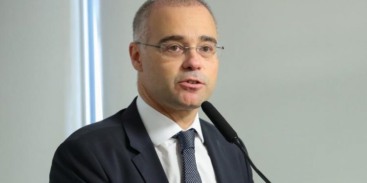 Bolsonaro anuncia que vai indicar André Mendonça para vaga no STF